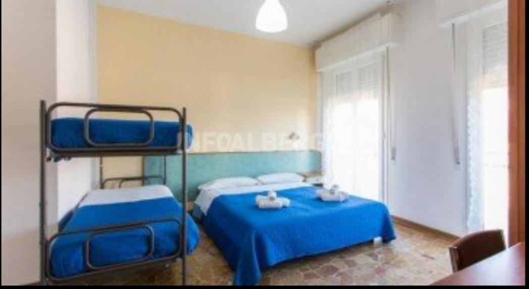 Hotel Ariosto リミニ エクステリア 写真