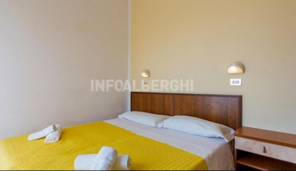 Hotel Ariosto リミニ エクステリア 写真