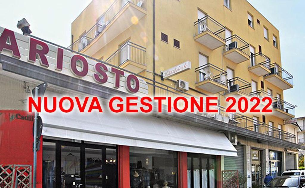 Hotel Ariosto リミニ エクステリア 写真